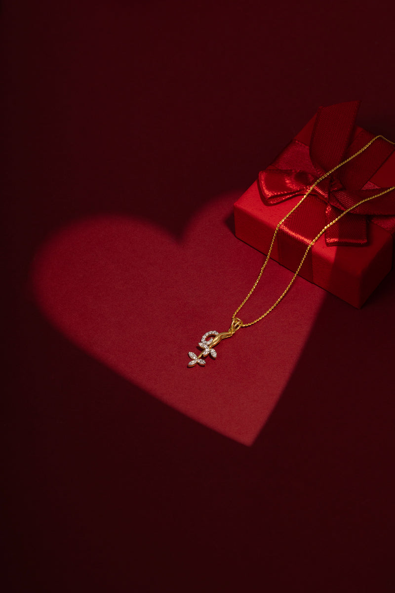 Flora Script Pendant