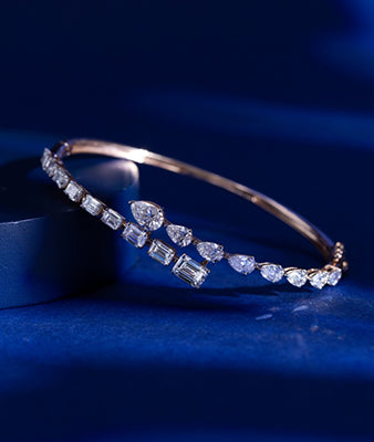 Customized Jewellery: Craft Your Love Story with Lab-Grown Diamonds