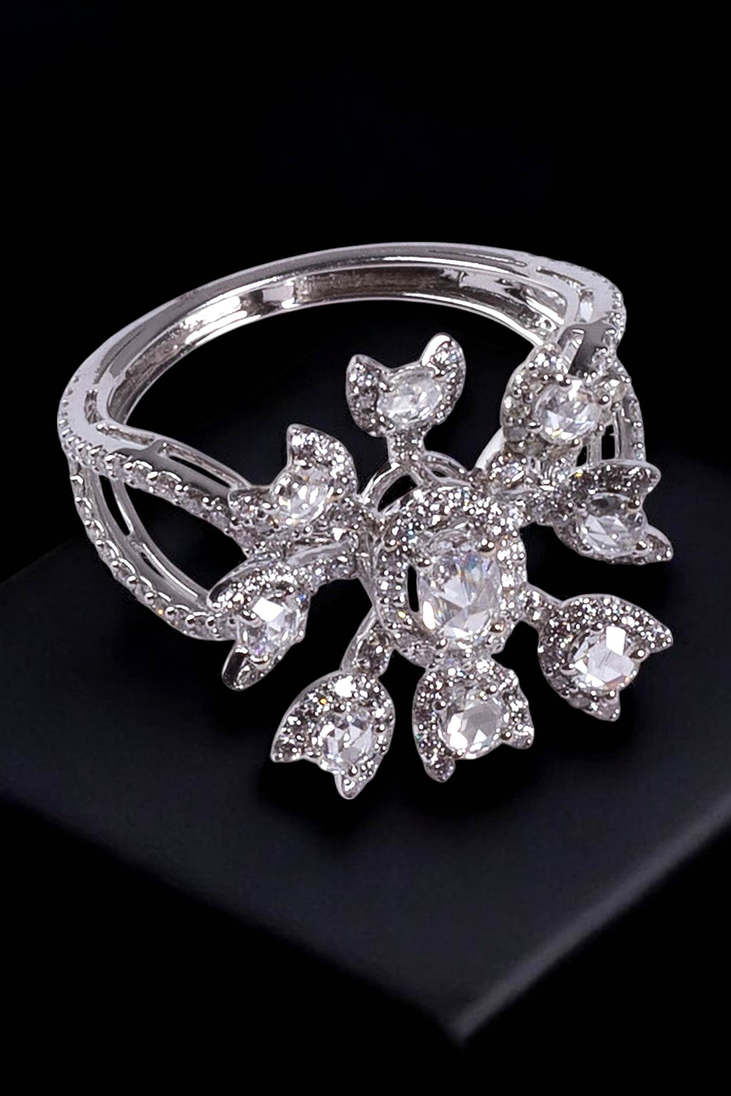 variant_43726829322337_1