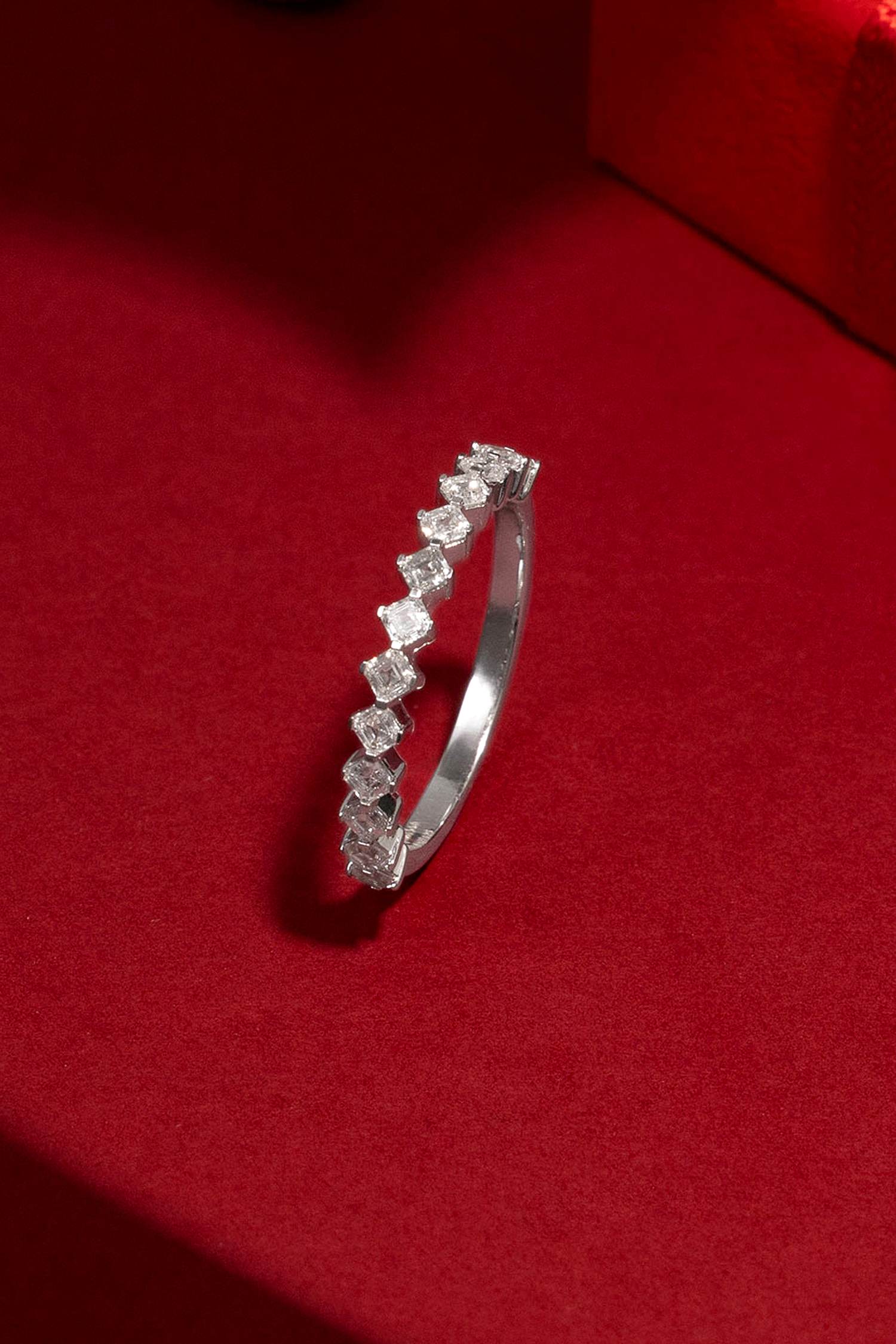 variant_43726875754593_0