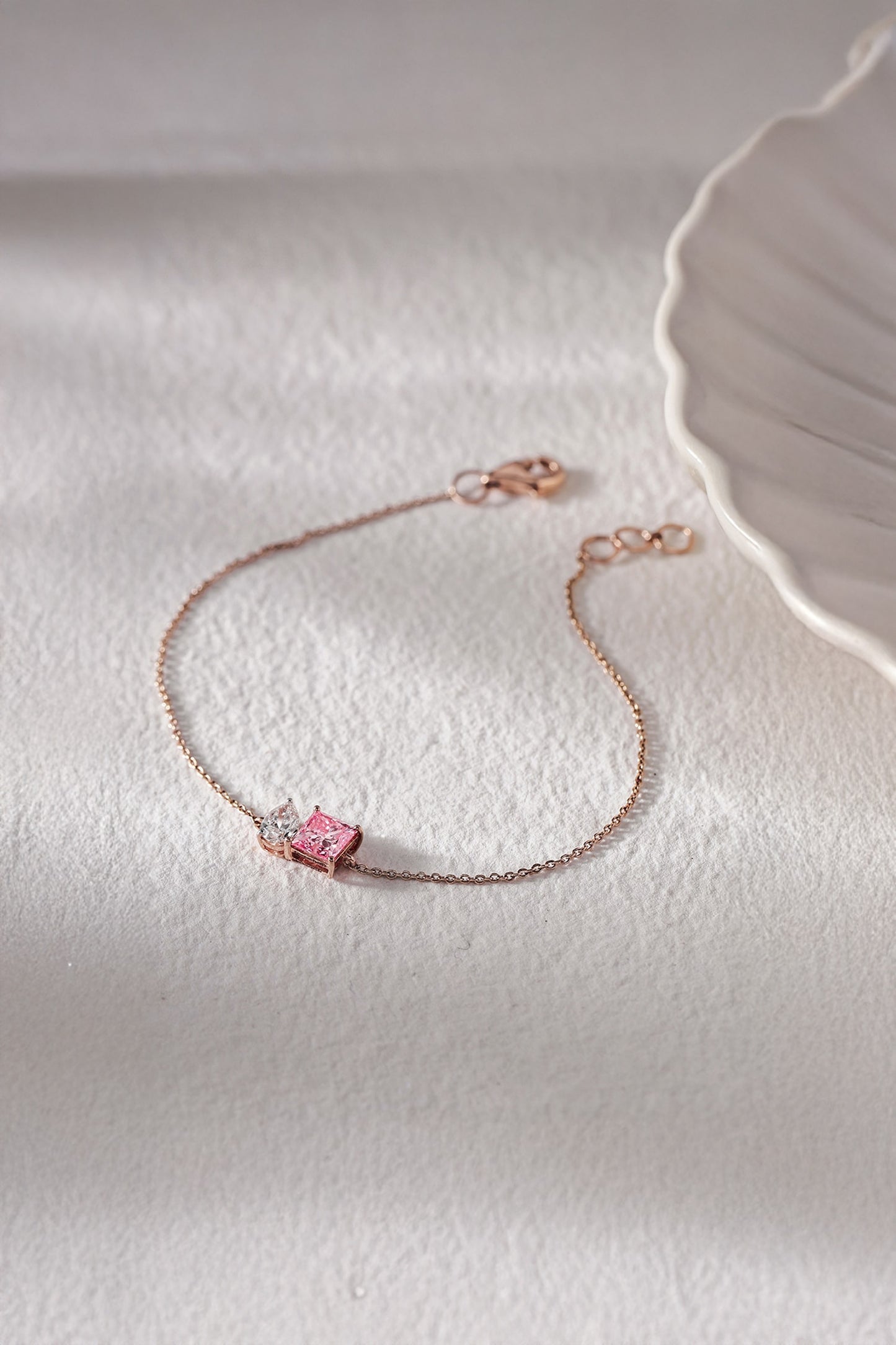 variant_43726822572129_0