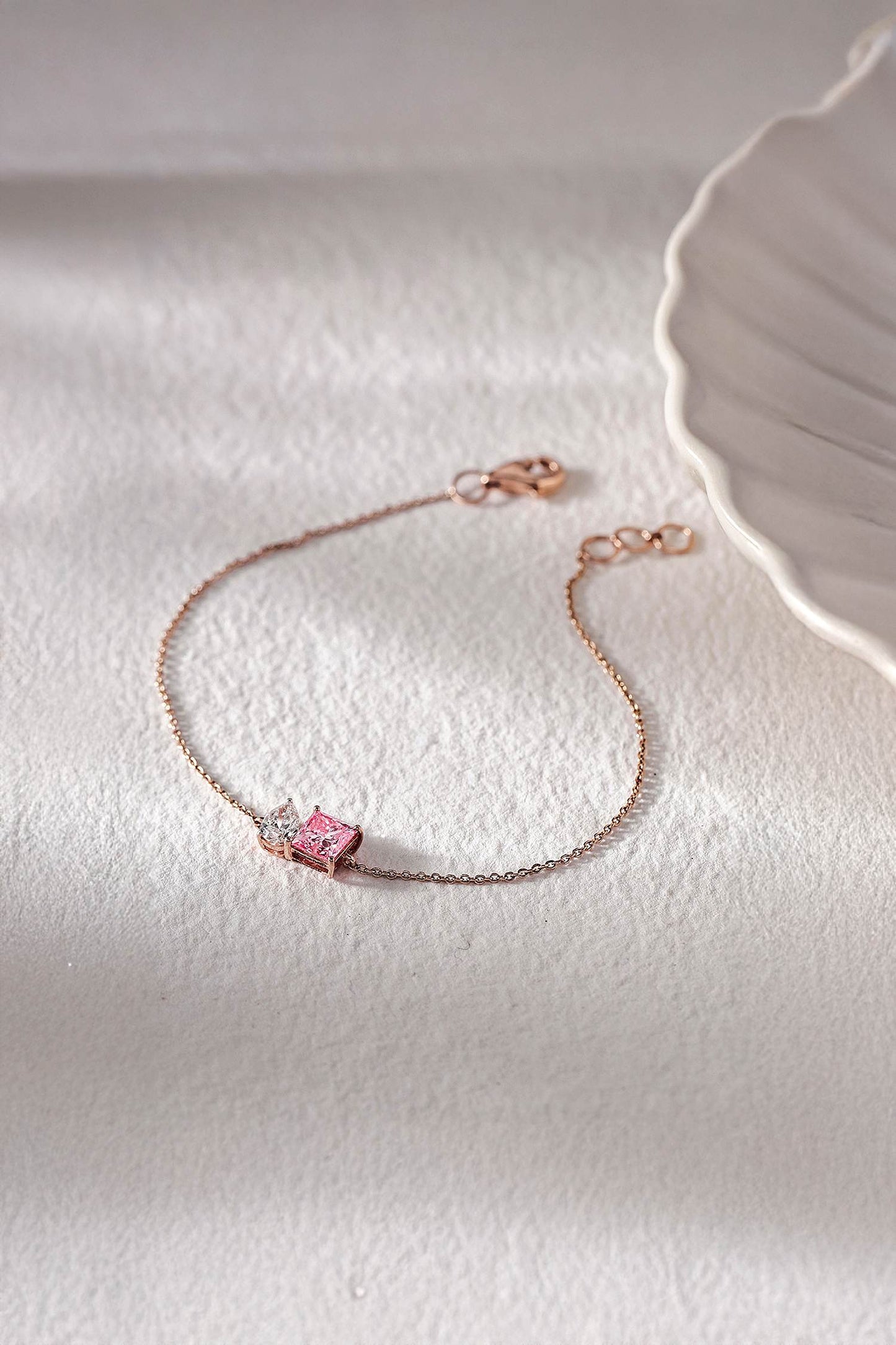 variant_43726822572129_0