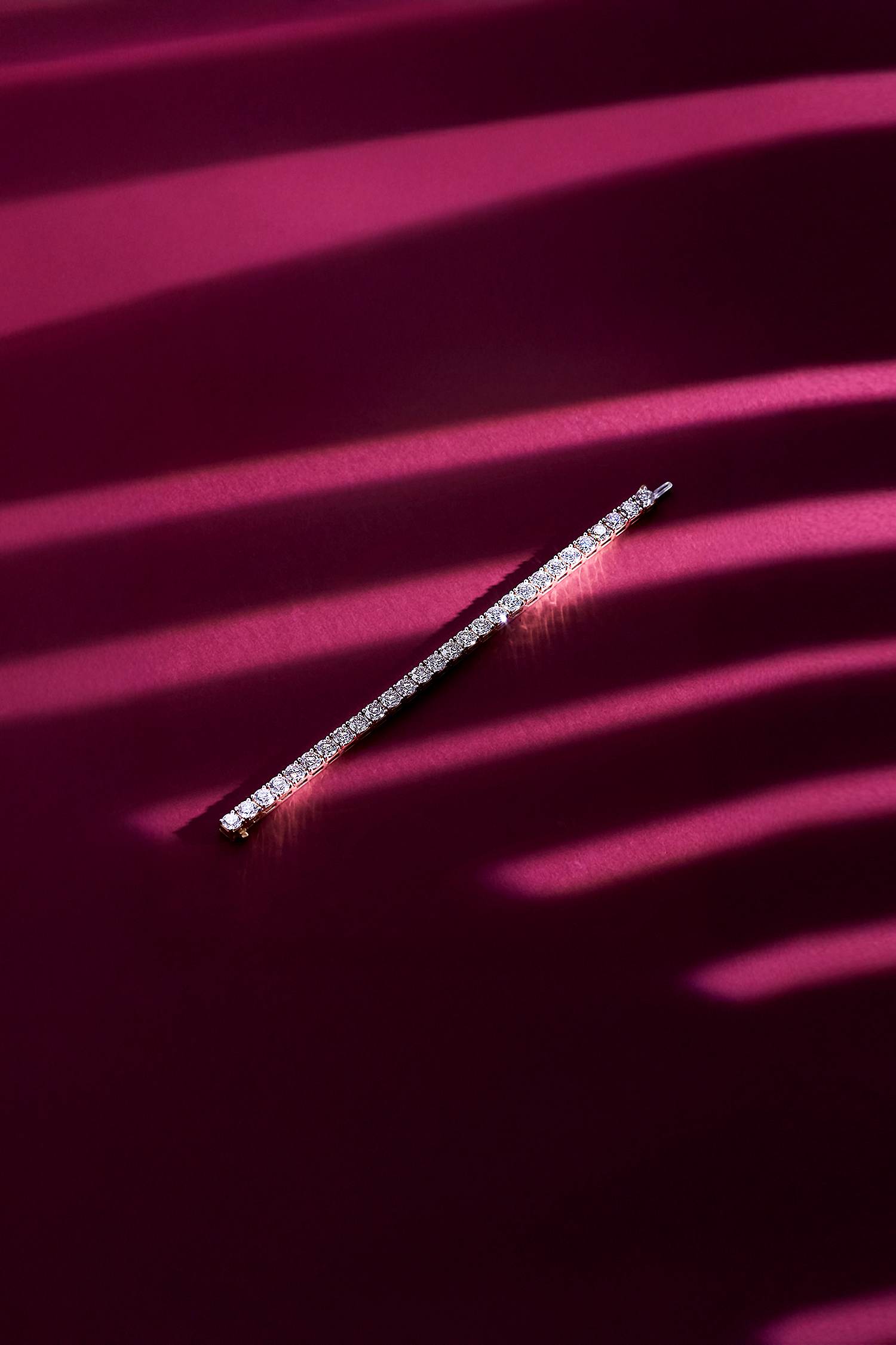 642749_3