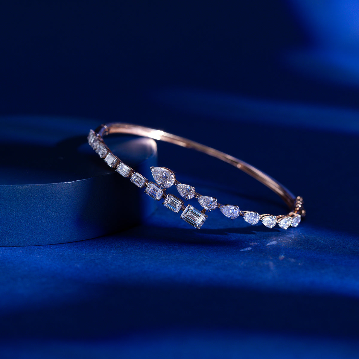 Sparkling Emerald Pear Bracelet